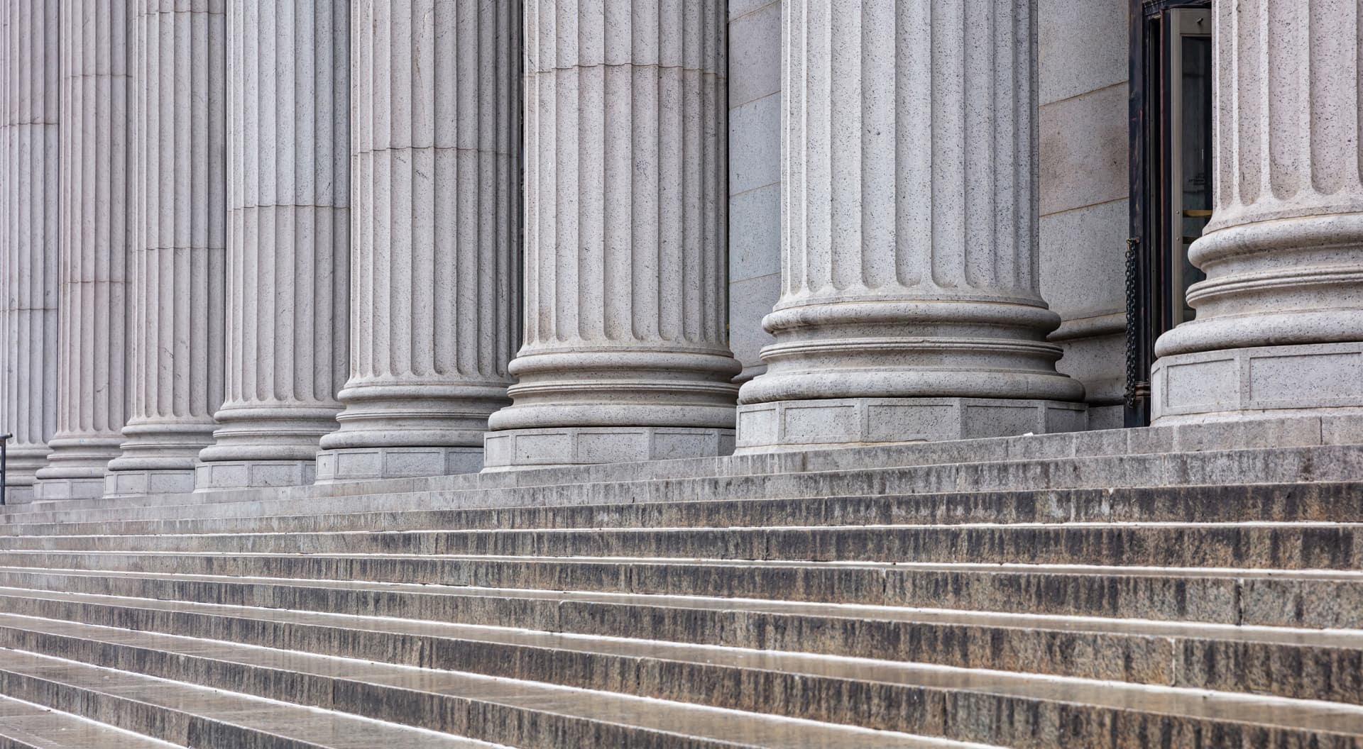  Servicio de sustitución en vistas, juicios y actos de trámite